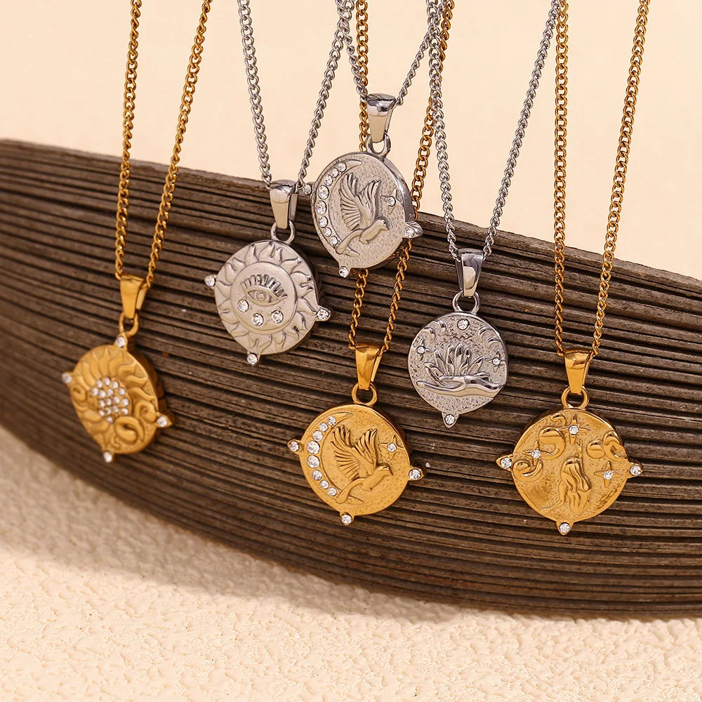 Fashionable Exquisite Trendy Light Luxury Versatile Stainless Steel  Gold- Plating Chain Round Diamond Tarot Necklace for Women