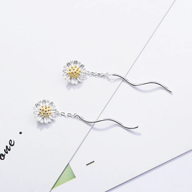 MIO Wholesale Fashion Jewelry Daisy Flower Earrings Handmade Silver Plated Earrings Long Pendant Chain Woman Earrings