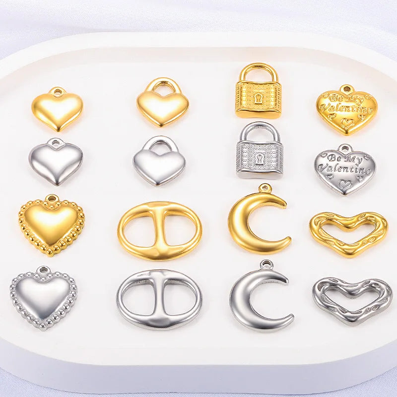 Wholesale Moon Heart Stainless Steel Pendant DIY Key Chain Necklace Bracelets Fine Charms Jewelry Lock Pendants