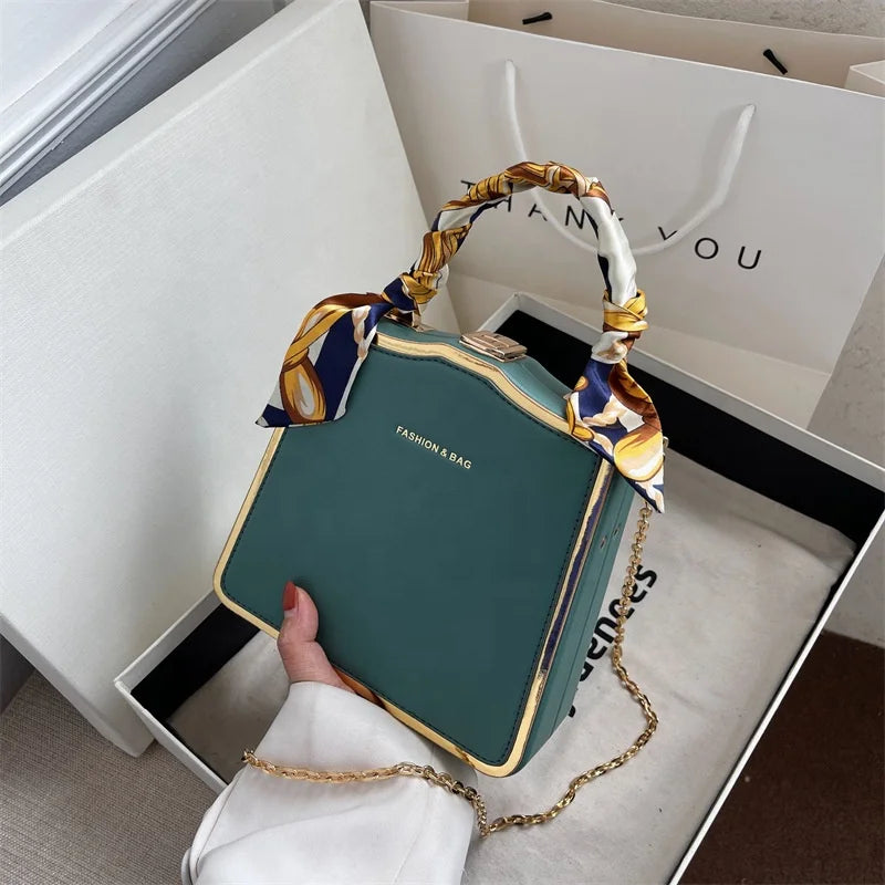 2025 Unique Women Square Box Handbag Ladies Custom Logo PU Bags Chain Crossbody Shoulder Purses Lady Wedding Clutch Bag Purse