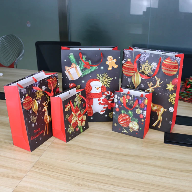 Chinese Supplier Ships Customizable Christmas Paper Bag White Coated Full Color Printing Shiny Foil Stamping for Packing Usage