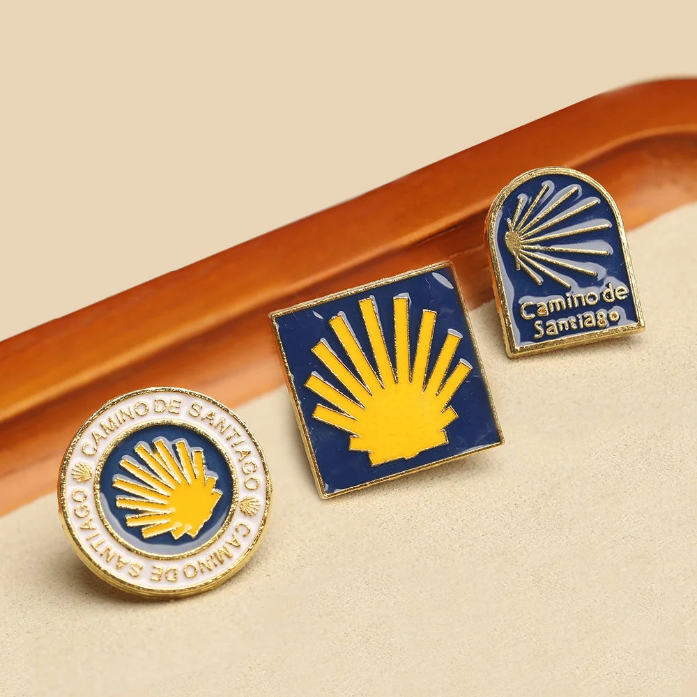 Medal Brooch of the Camino De Santiago Pilgrimage Route Colorful Cross Metal Badge Church Clothing Accessories Jewelry Wholesale