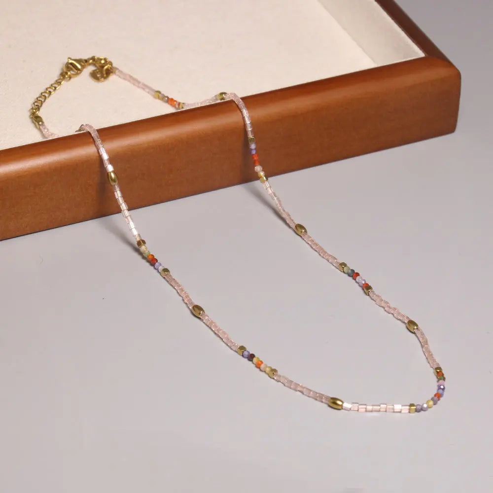 Trendy 18K Gold Plated Necklace Natural Stone Rose Quartz Beaded Clavicle Necklace Healing Energy Stone Jewelry for Women Girls