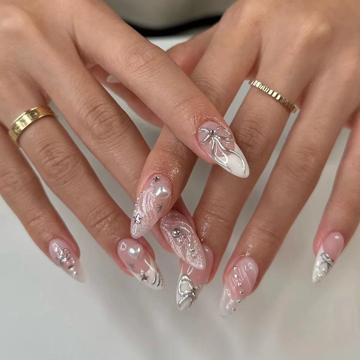 Dropshipping Customize 24 Pcs/set 3D French Manicure with Heart and Bow Accents Almond Shape Nail Art Press on Nails 3302
