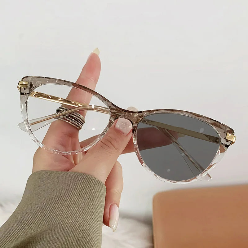 2024 Vintage Fashion Clear Multi Cut Crystal Cat Eye Photochromic Eyeglasses Comfortable Metal Spring Legs
