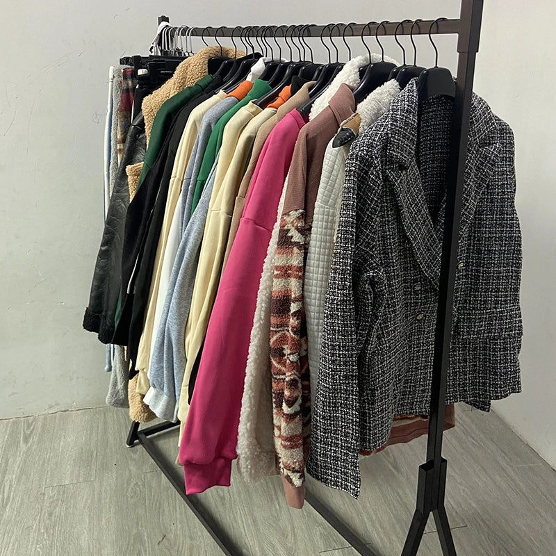 2026 Autumn Winter Women's Cardigan Jacket Hoodie Sweater Polyester Material High-quality Mixed Colors Stock Bales