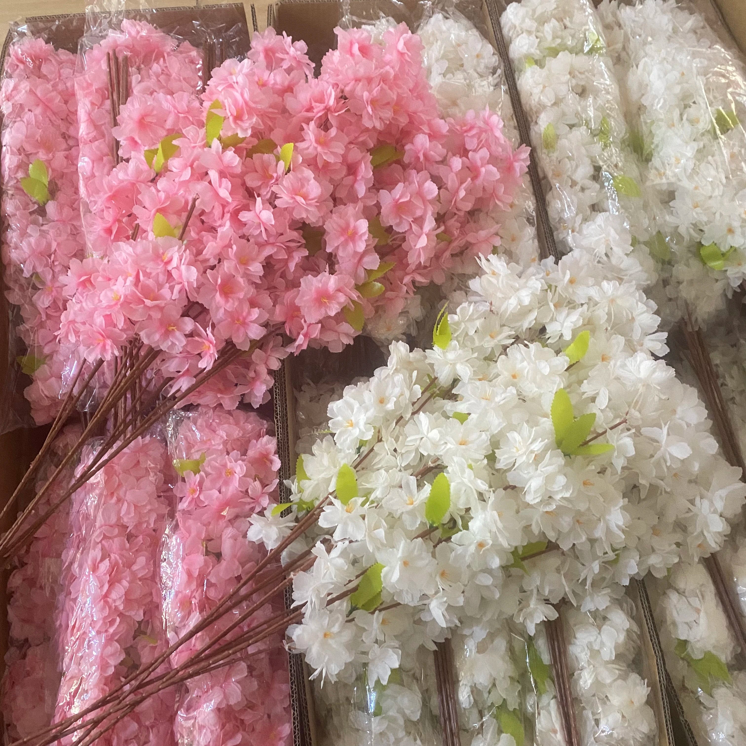 New Style Cross Cherry Blossom Branches Artificial Cherry Blossom for Wedding Decoration.