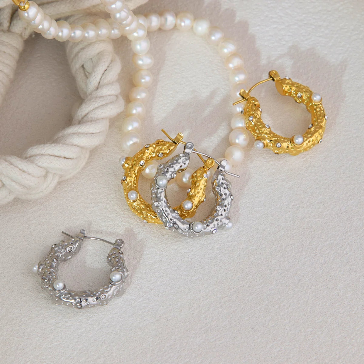 Chris April Trendy Design 316L Stainless Steel PVD Gold Plated Pearl Zircon Bumpy Texture Hoop huggies Earrings