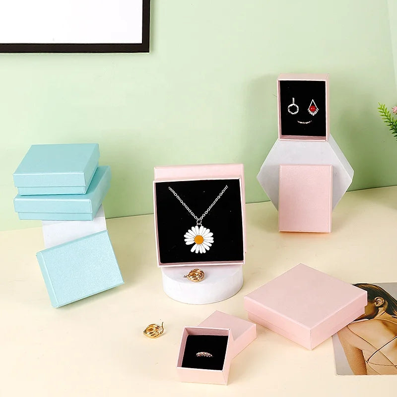 A1 Coloful Wholesale Gift Cardboard Jewelry Pendant Necklace Paper Box Jewelry Gift Packaging Box