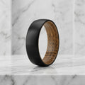 Wholesale 8mm 6mm Black Tungsten Carbide Ring Trendy Natural Whisky Barrel Wood Ring Men's Wedding Band Comfort Fit Rings