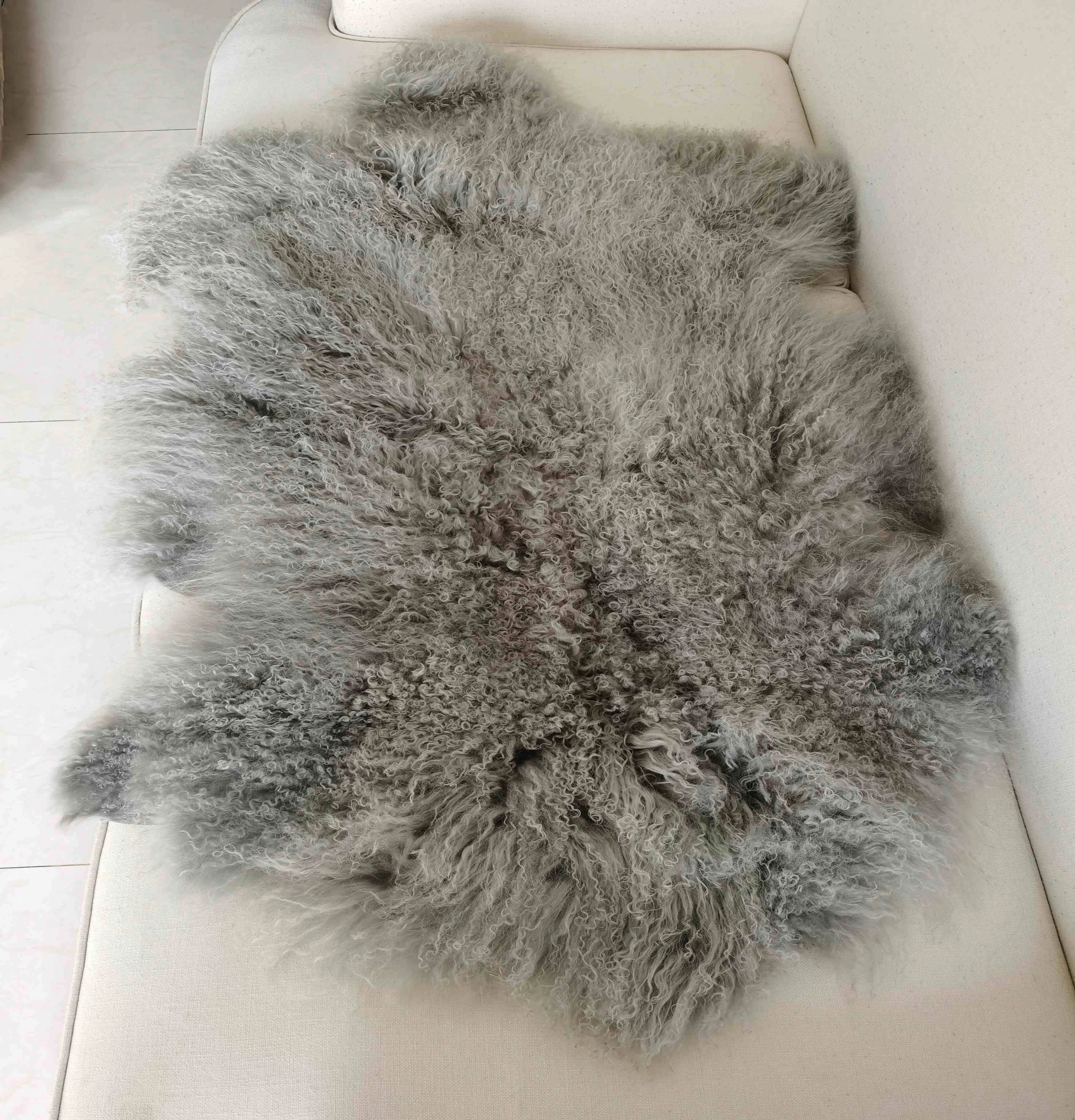 Light Gray Soft Wool Plate Real Mongolian Lamb Skin Curly Fur Rug Tibet Sheepskin Hide Carpet Padding