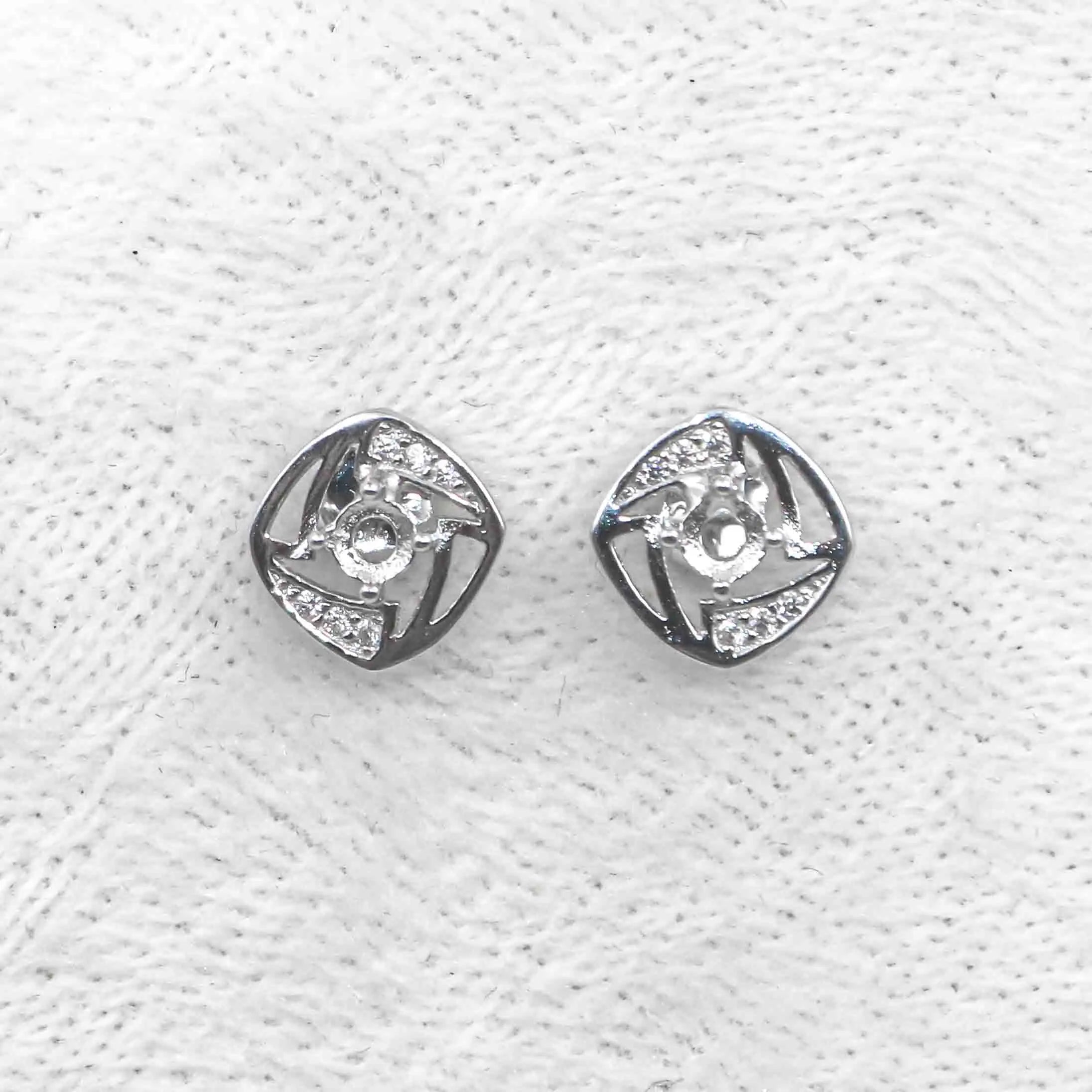Sterling Silver 3*3mm Semi Mount Stud Earrings Empty Frame Blank Claws Setting S925 Base Hold Without Center Stone for DIY Inlay