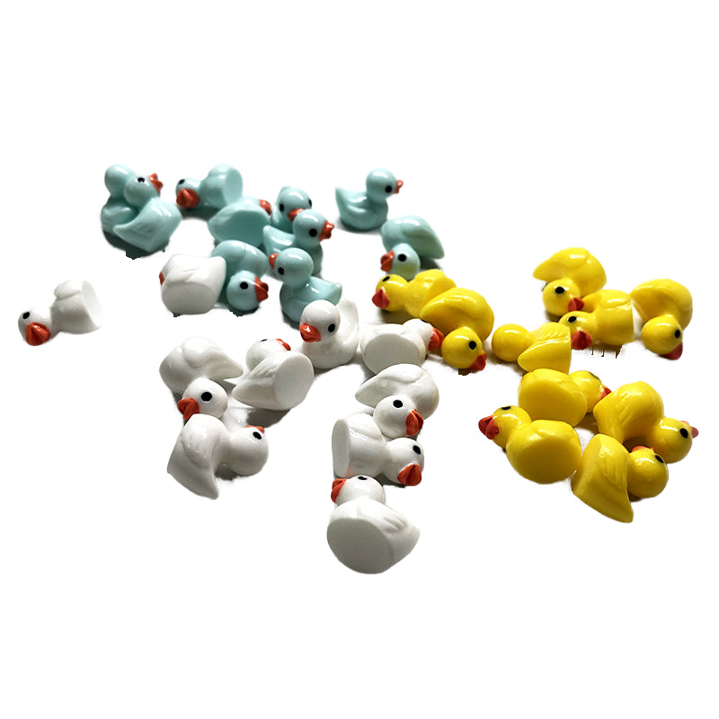 Creative White Resin Duckling Doll DIY Micro Landscape Car Ornament