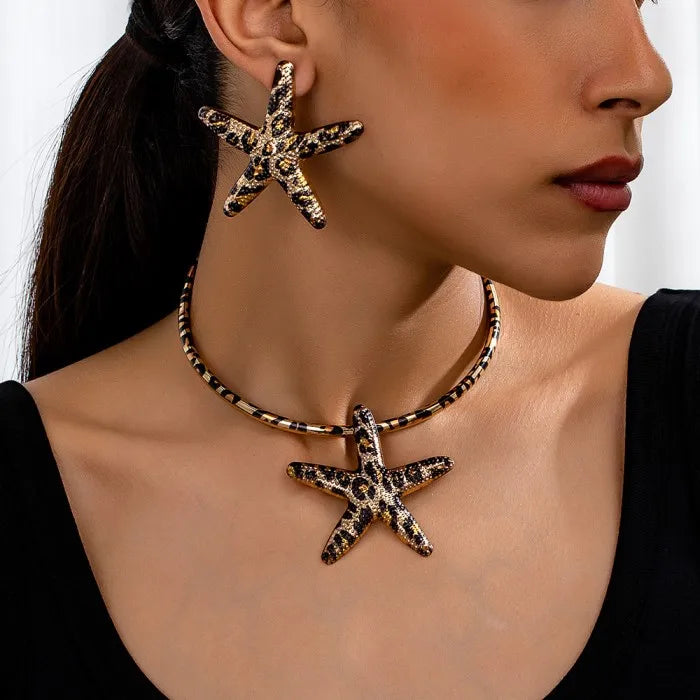 Gold Color Leopard Print Starfish Pendant Necklace Earrings Set for Women Fashion Summer Beach Vacation Party Jewelry Set