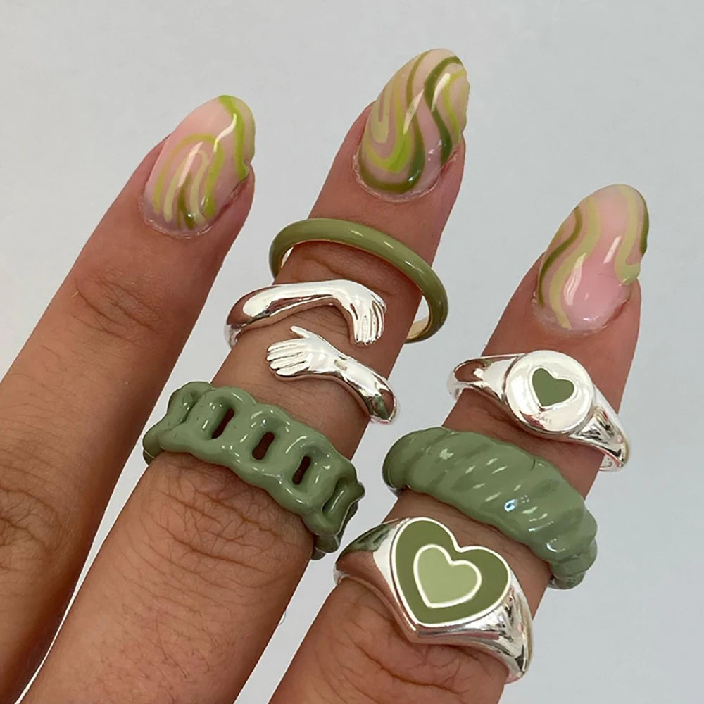 VKME Vintage Green Embrace Hands Rings Set for Women Metal Paint Coating Creative INS Style Love Heart Ring Fashion Jewelry