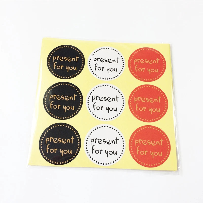 90pcs/pack Round Design "Present for You" Series Kraft Paper Sticker for Handmade Products for Baking Gift Seal Sticker Label