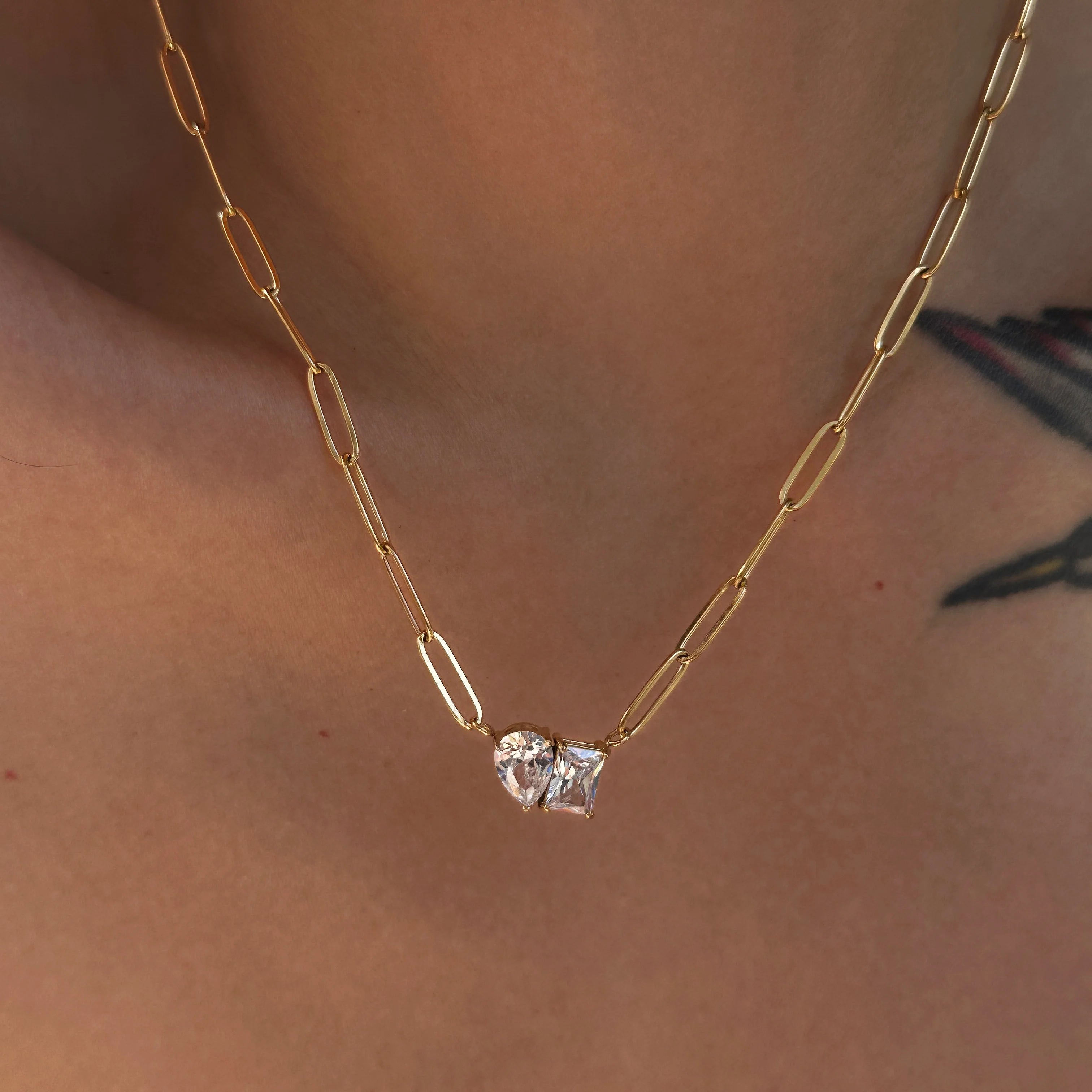 2024 Dazan Autumn Winter Hot New 18k Pvd Gold Plated Stainless Steel Polished Kootd Square Drop Cnc Zircon Paper Clip Necklace