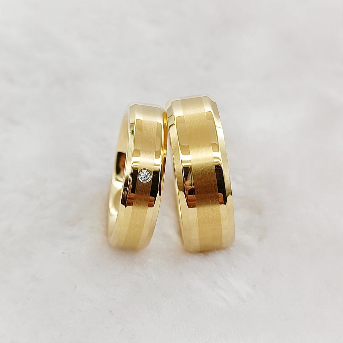 Good-Looking 18K Gold Plated Stainless Steel Jewelry 2pcs Wedding Engagement Rings Sets CZ Diamond Ring Ladies for Couples Gift