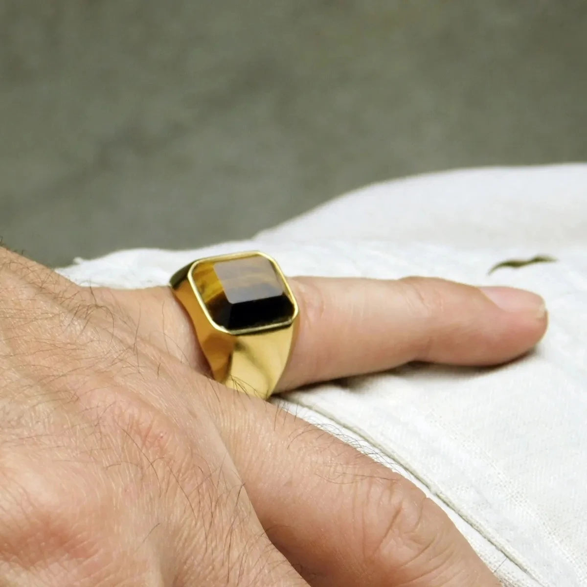 Men's Trendy 18K Gold Plated Titanium Ring with Tiger Eye Stone Round Brilliant Cut Size 7-13