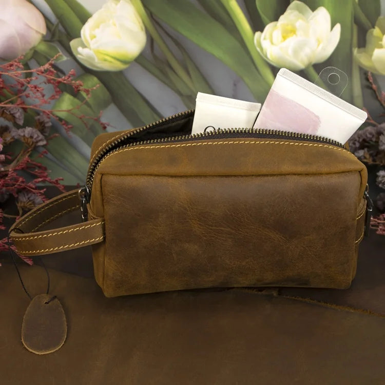 Custom Genuine Leather Travel Makeup Pouch Fashion Portable Zipper Cosmetic Bags With Hanging Strap