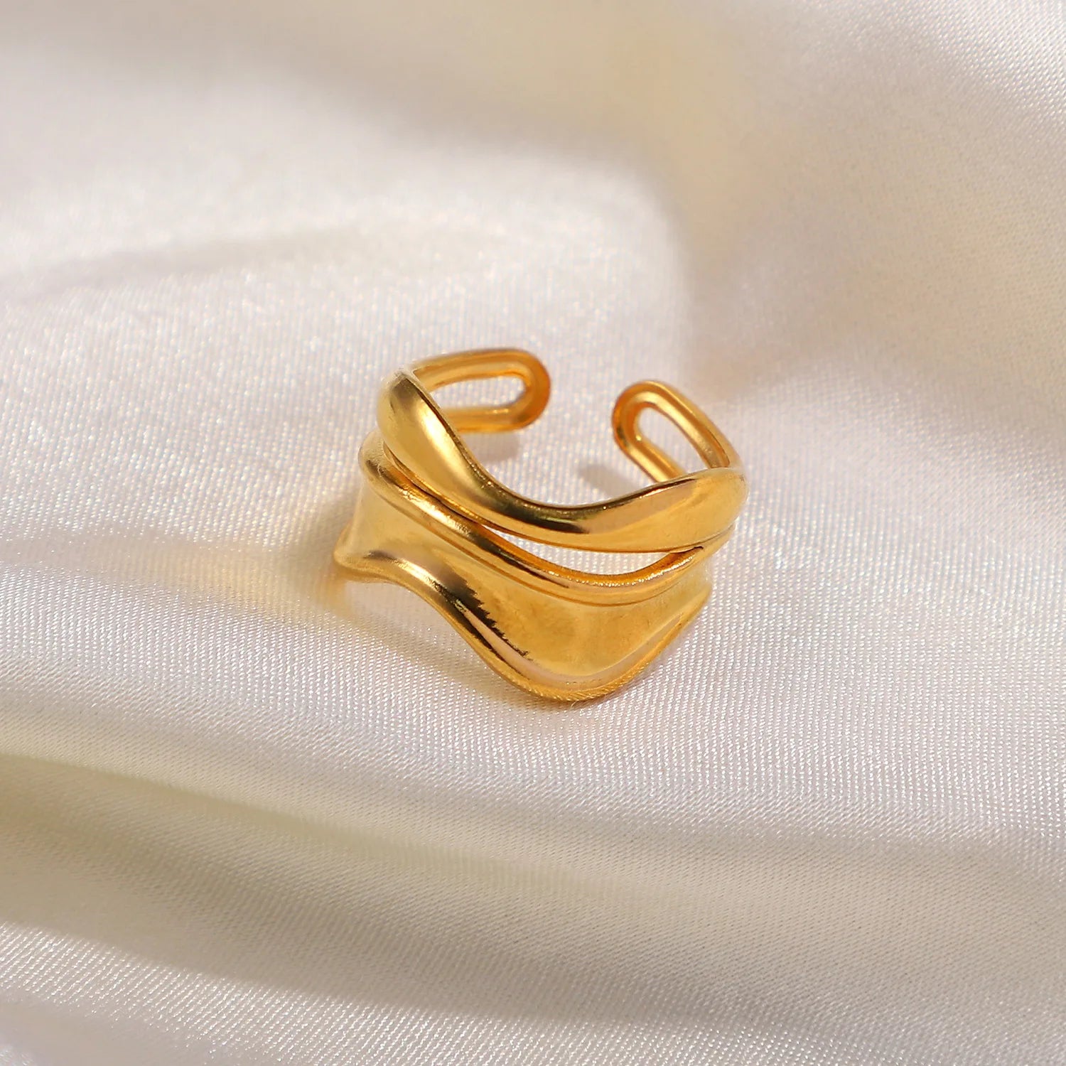 Fashion Simple Wave Rings for Women Stainless Steel Waterproof 18k Gold Plated Double Layer Open Ring