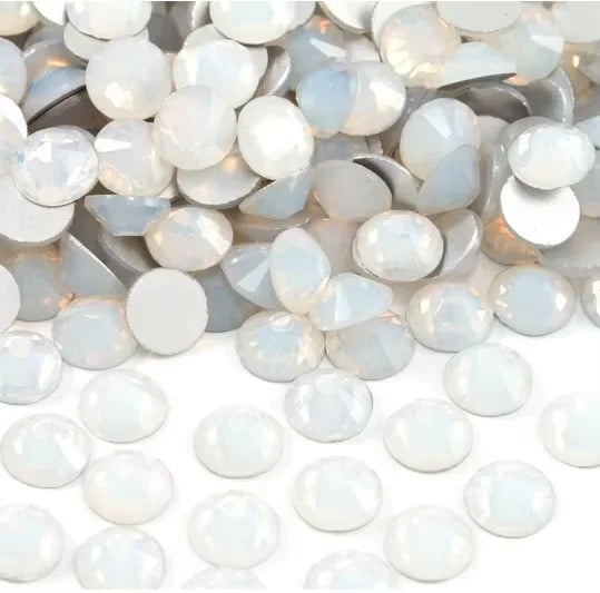 Factory Wholesale Opal Flat Back Glass Rhinestones Non-Hot Fix Shining Crystal Loose Rhinestones for Shoes Tumblers Artwork