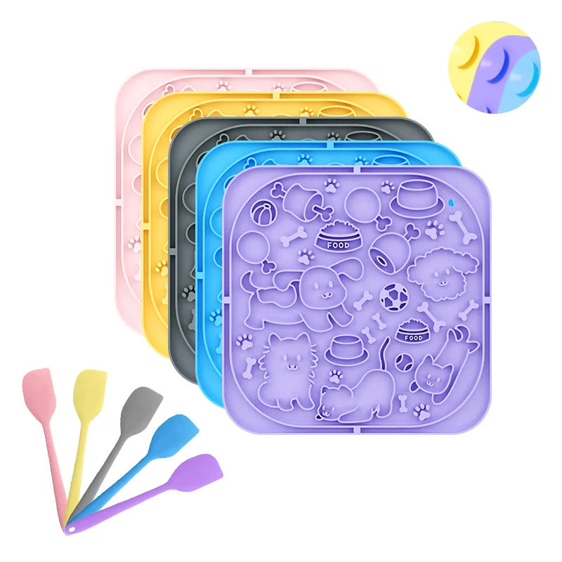 Eco-Friendly Silicone Waterproof IPX5 Animal Print Pet Licking Mat Large Small Suckers Slow Food Indoor Use Pet Bowls Feeders
