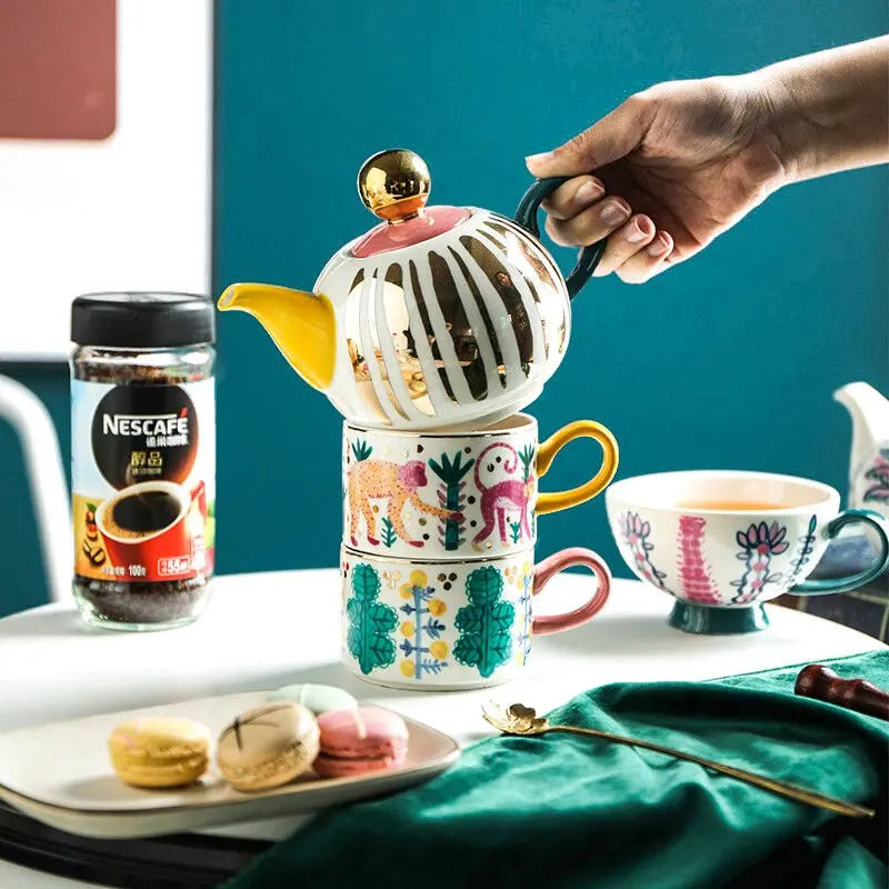 European Fashion Style Handpainted Ceramic Coffee Cup and Pot Set Luxury Gold Plated Afternoon Tea Juice Cup Kettle Set Gift Box