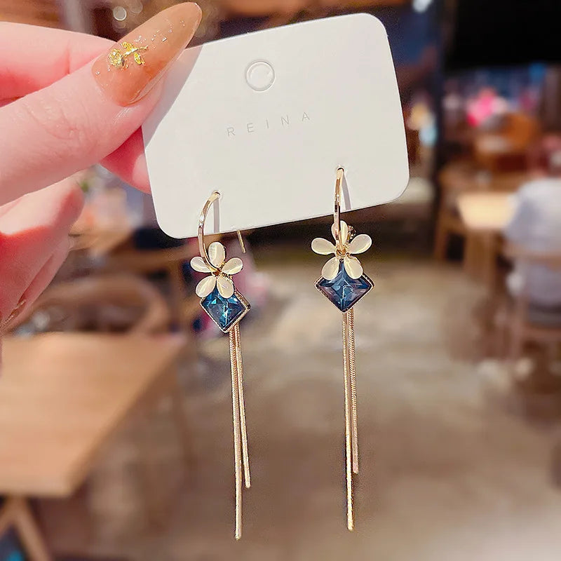 S925 Silver Needle Fashion Flower Gold Earrings Women Pretty Tassel Earrings Simple Charm Earrings