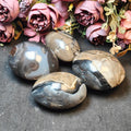 Wholesale Bulk Natural Crystal Fluorescence Volcanos Agate Yooperlite Palm