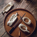 Handmade Cute Cat Sauce Dish Hand-painted Rough Pottery Chopstick Holder Mini Japanese Wasabi Vinegar Dish Custom logo