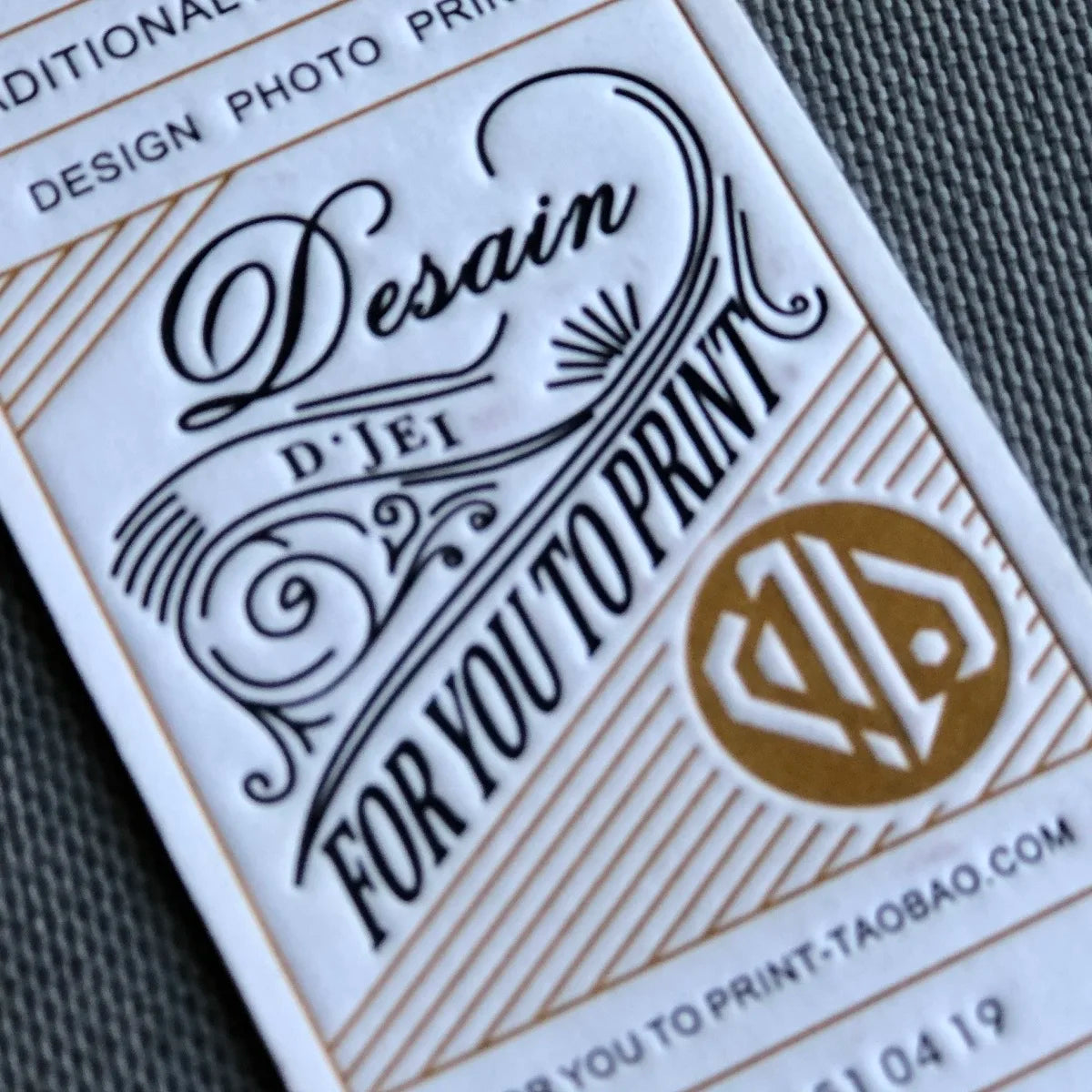 Custom Die Cut Business Cards Luxury Cotton Paper With Raised Foil Soft Touch Foil Business Cards Custom Shape Made Cardboard
