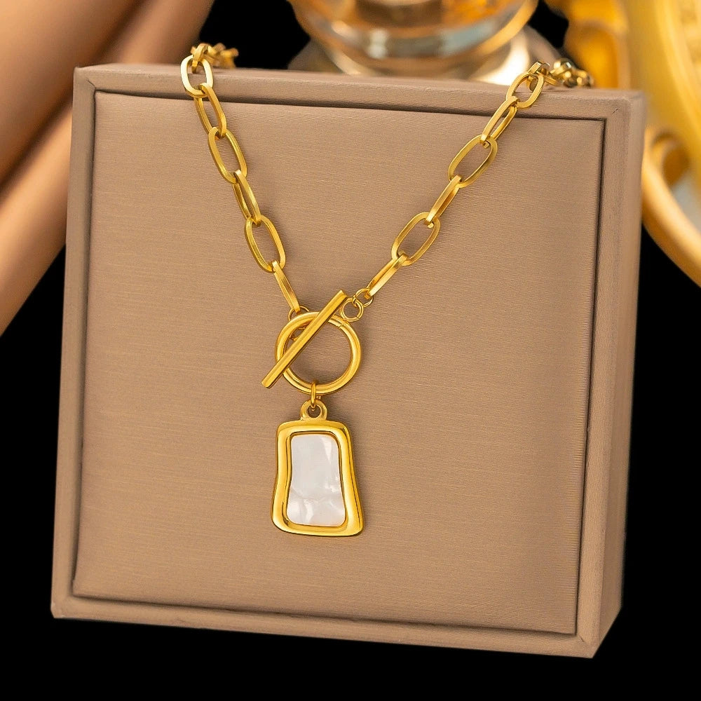 Children's Stainless Steel Trend OT Buckle Chains Necklace White Geometric Shell Pendant Gold Personalized Jewelry Great