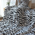 Modern Super Soft Warm Flannel Leopard Print Winter Air Conditioning Sofa Cover Spot Office Flannel Blanket