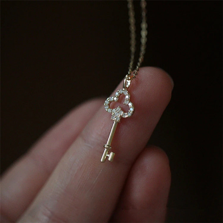 2026 Luxury Design 14k Gold Vermeil Custom Initial Zircon Key Necklace