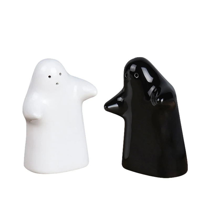 Double Pcs Salt Pepper Sets White Black Colour Glaze Figure Shape Couple Ceramic Dinner Cruet Set Salt Pepper Spice Shaker Set