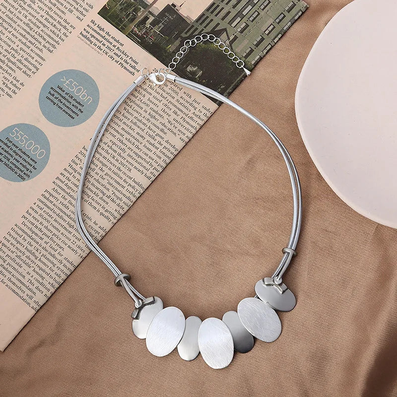 Brush Silver Plated Oval Alloy Overlying Choker Grey Leather Choker Necklace for Women