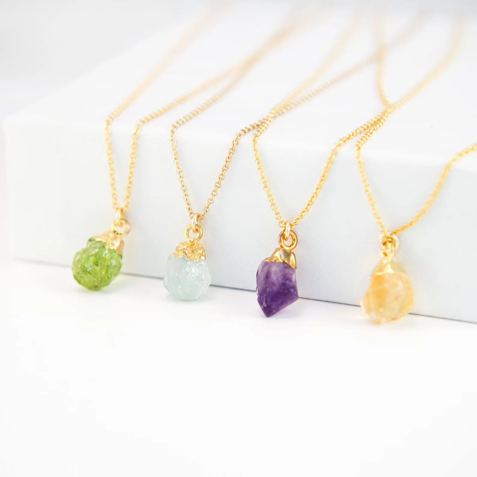 Healing Raw Cut Chakra Gemstone Crystal Pendant Charm 925 Sterling Silver Gold Silver Plated Necklace