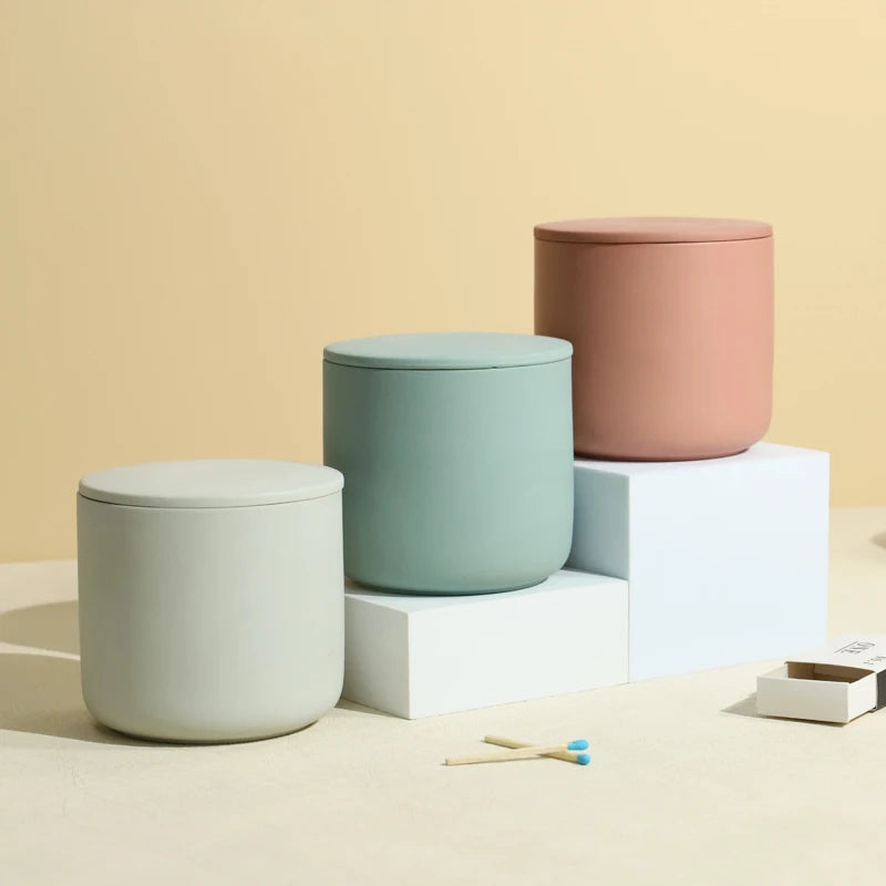 YBH Wholesale Customizable Ceramic Candle Jars With Lids Decorative Empty Clay Candle Vessels for Christmas Decoration