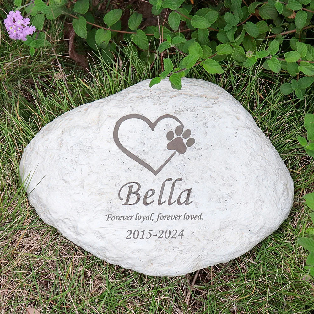 Resin Heart-Paw Pet Memorial Stone Hand-painted Personalized Engraving Artistic Design Garden Decorative Outdoor Figurines
