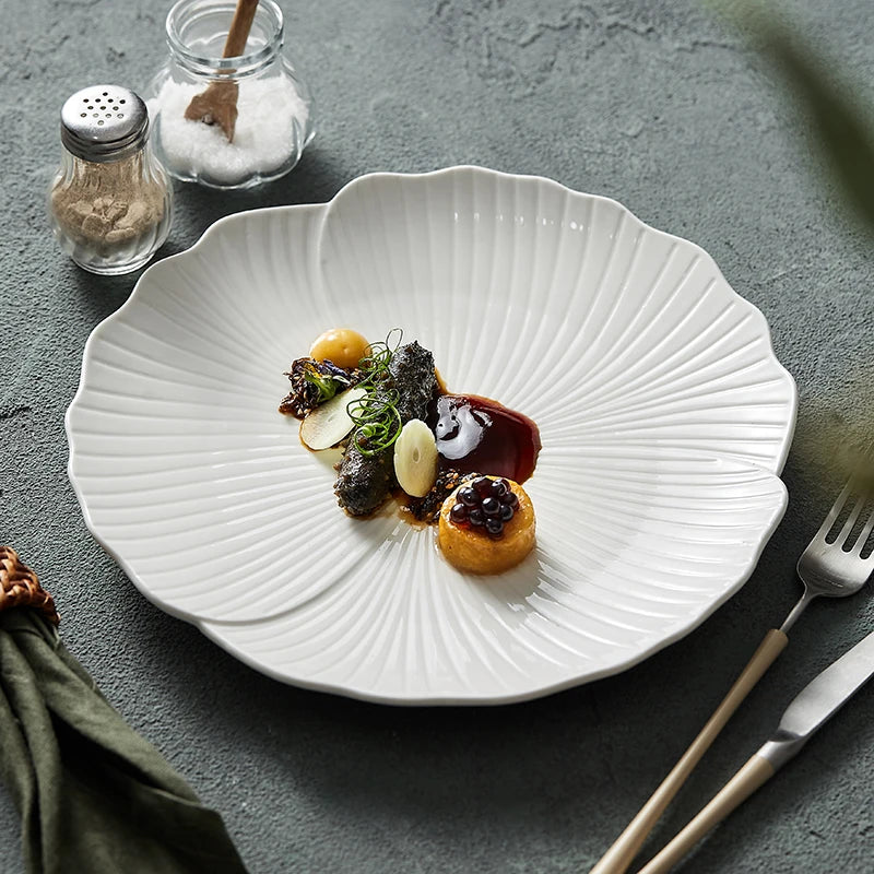 Flower Shaped Ceramic Dinner Plate Steak Pasta Spaghetti Fruit Sweet Dessert Serving Show Plate Platter Restaurant Tableware