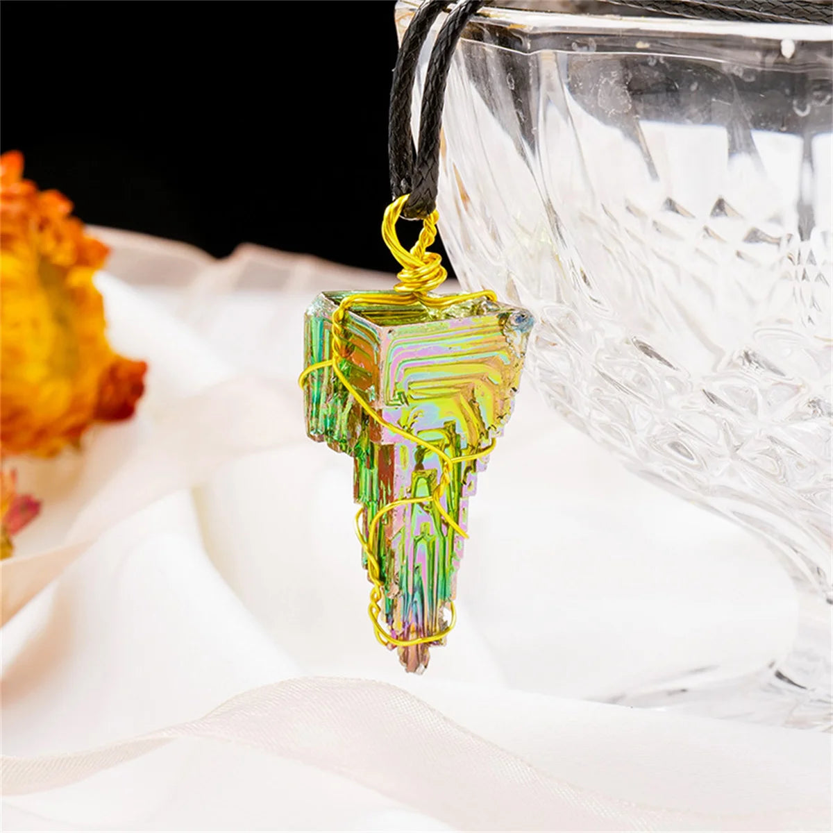 Natural Crystal Bismuth Ore Gorgeous Rainbow Stone Pendant Energy Healing Necklace Jewelry Sweater Chain 18K Gold Plated Luxury