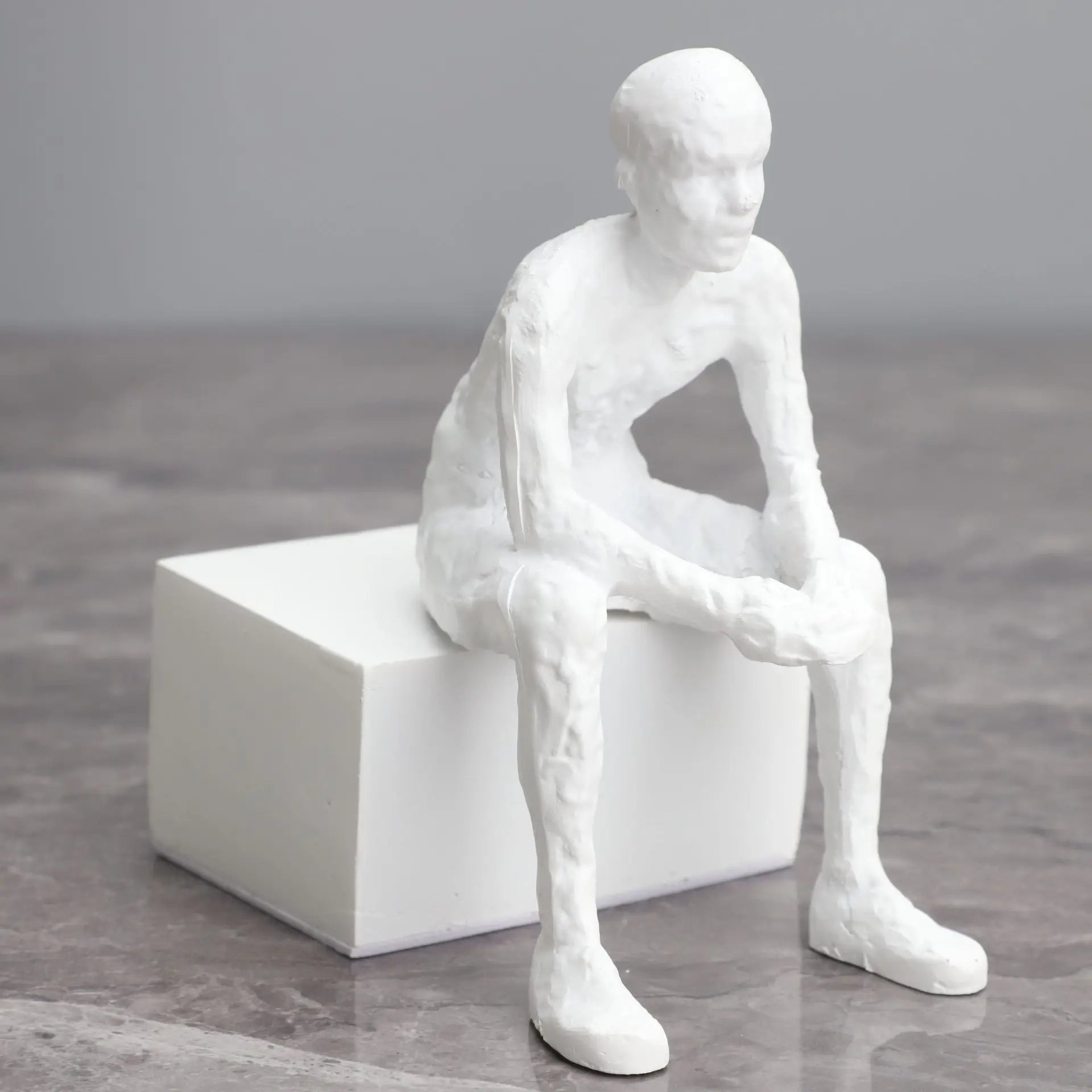Thinking Man Character Sculpture Decorative Ornament Room Living Room Home Desktop Ornament Wholesale
