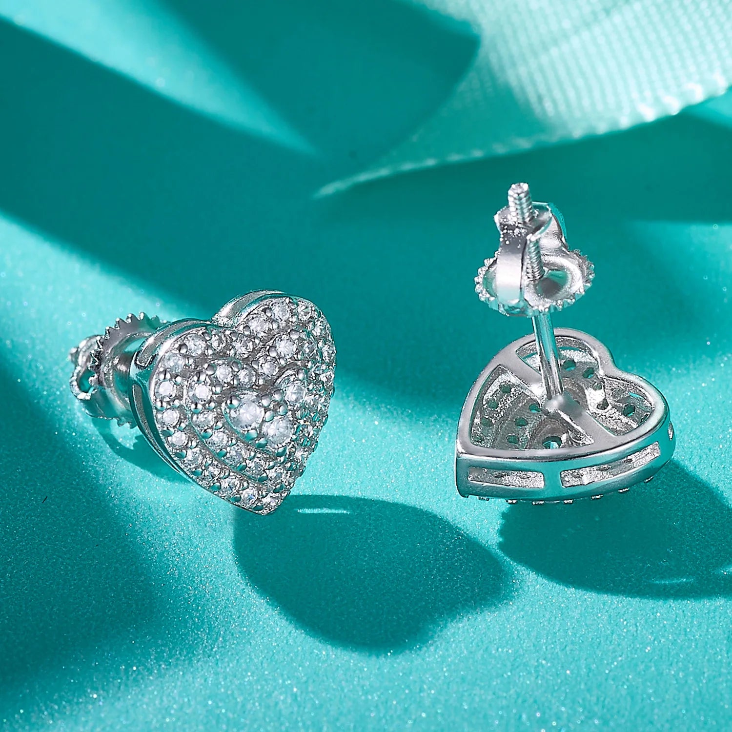 Gra Luxury Moissanite Stud Earrings 1.0mm Half Heart Shape 925 Sterling Silver Quality Flower Pattern Studs