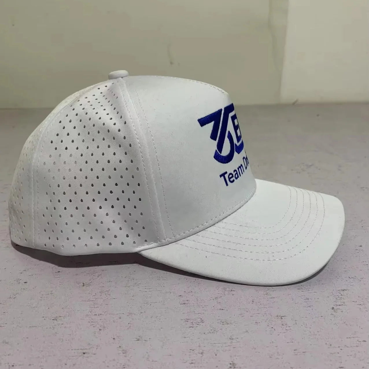 Quick-Drying Waterproof Outdoor Laser Cut Hole Sun Sport Hat Men's Style Five-Panel Trucker Snapback Caps Support Customization