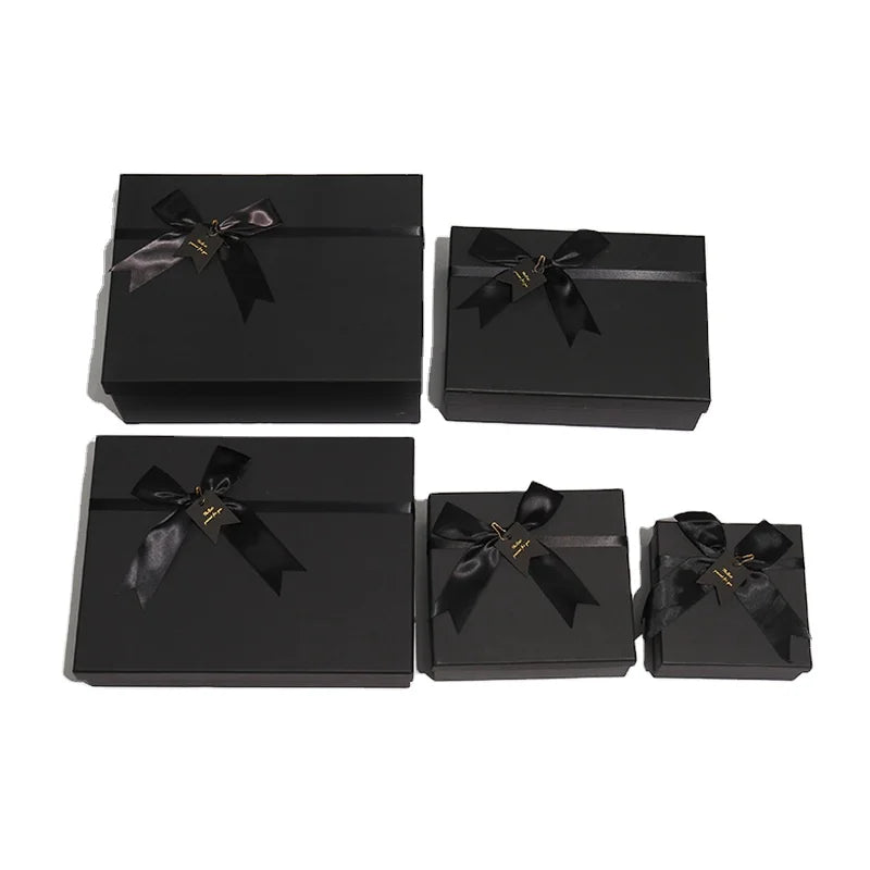 China Luxury Fashion Style Black Rigid Gift Boxes Gold Foil Matt Lamination Lid Base Custom Logo Cardboard Paper Packaging