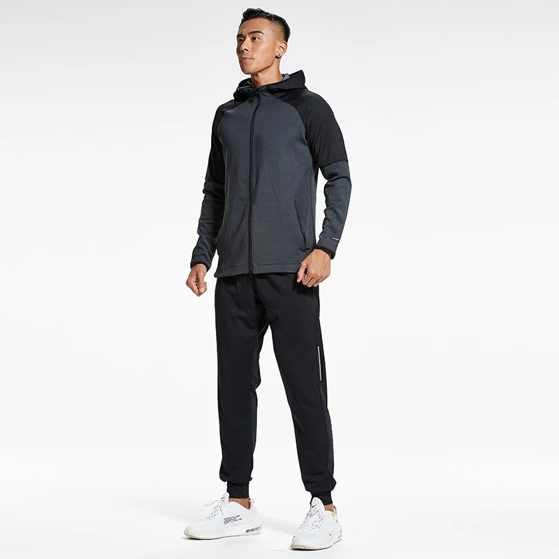OEM Custom logo Winter Running Tracking Suit Outdoor Winter Jogging Causal Tracksuit Set for Men Style