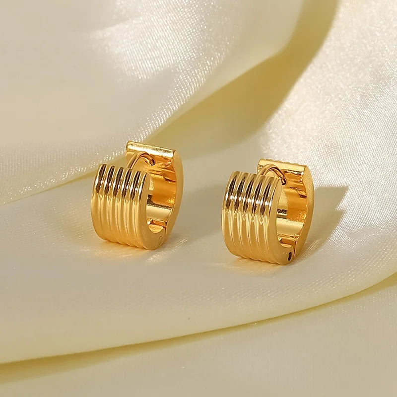 Wholesale Gold Plated Stainless Steel Circle Small Hoop Mini Huggie Earrings