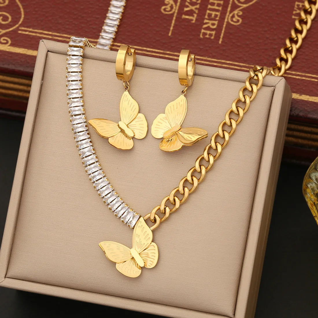 New Arrival Luxury Girls Necklace Earring Bracelet Butterfly Set Jewelry Stainless Steel for Ladies