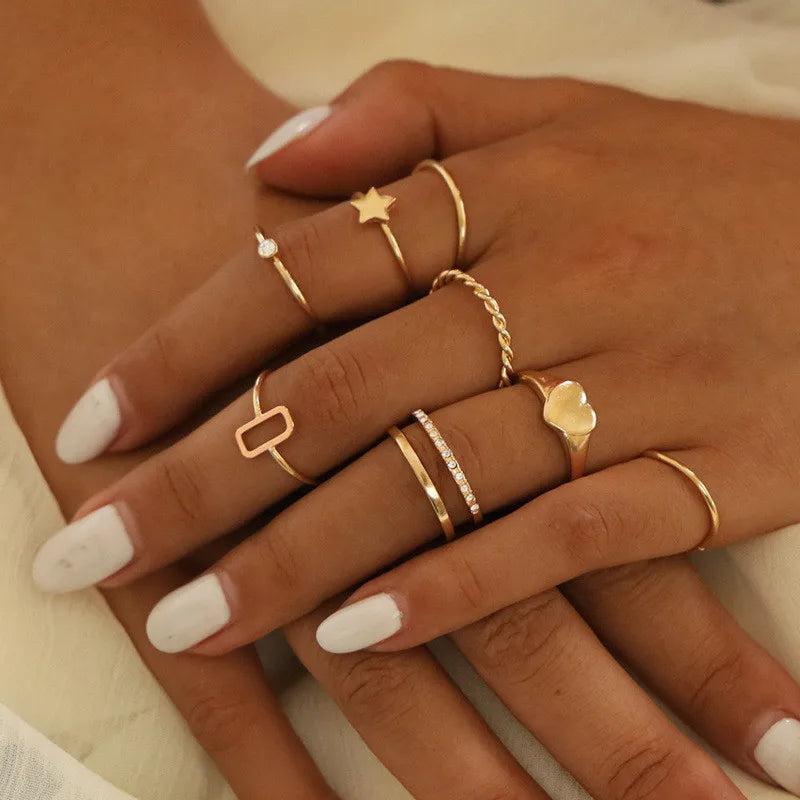 Bohemian Vintage Gold Heart Star Joint Ring Set Crystal Personality Design Ring Set Party Jewelry Gift for Women